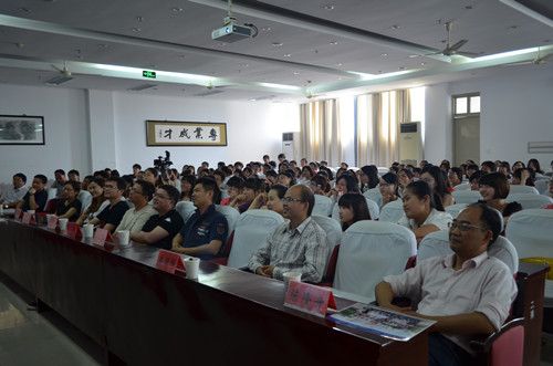 tyc41183太阳成集团举办2012届毕业典礼