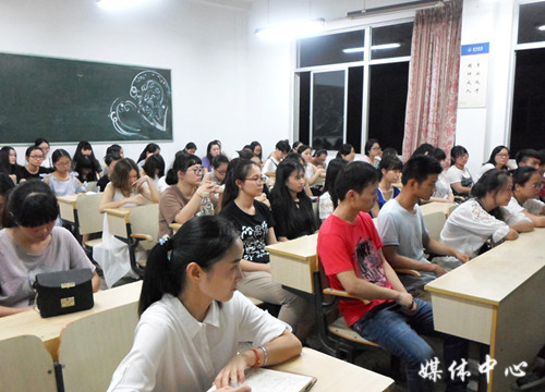 tyc41183太阳成集团举行2015级专升本新生见面会
