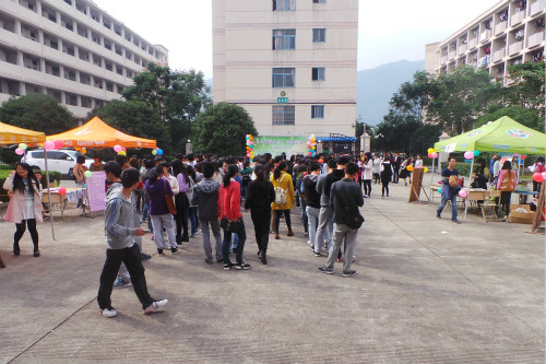 tyc41183太阳成集团首届“诗意栖居”公寓文化节开幕